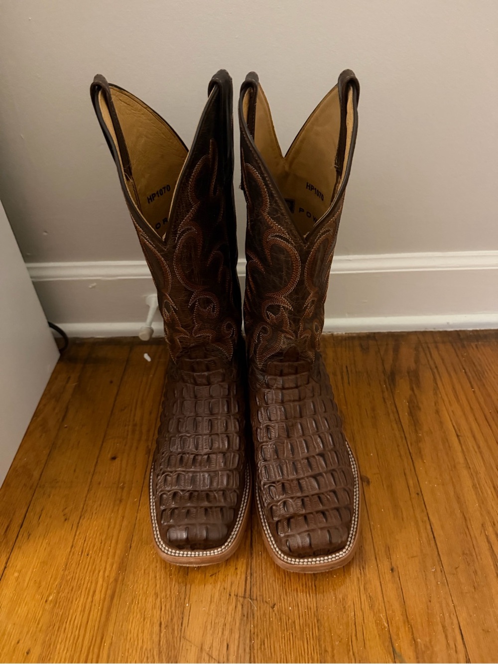 Men's Brown Croc-Embossed Western Cowboy Boots